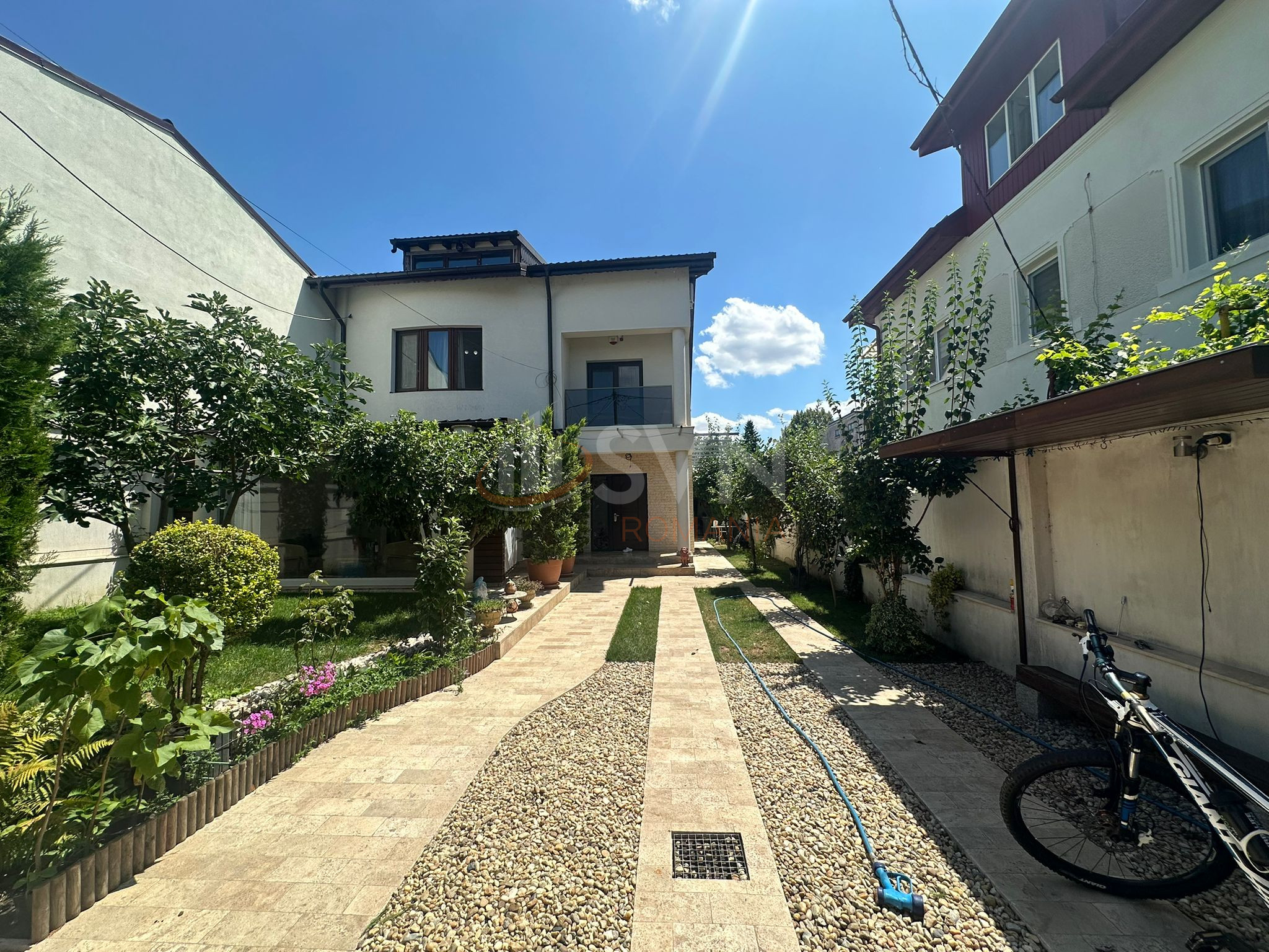 Casa, 5 camere Bucuresti/Bucurestii Noi