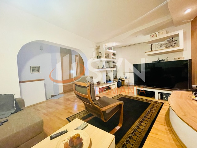 Casa, 5 camere Bucuresti/Vatra Luminoasa