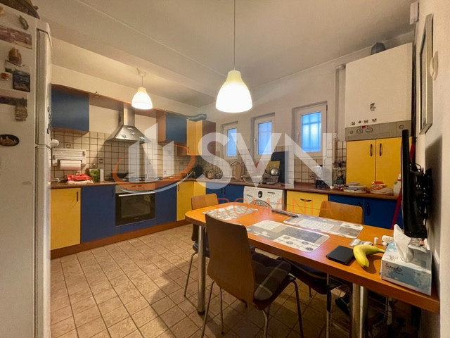 Casa, 5 camere Bucuresti/Vatra Luminoasa