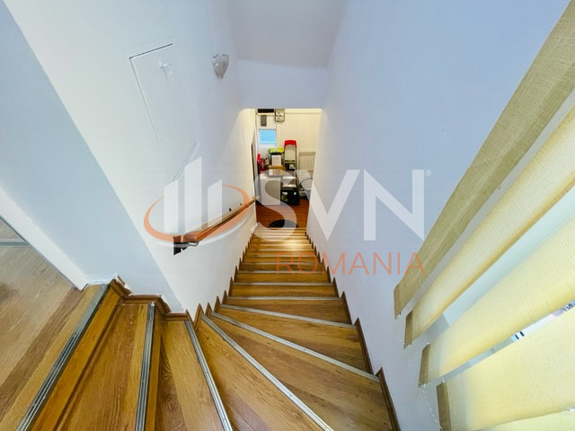 Casa, 5 camere Bucuresti/Vatra Luminoasa