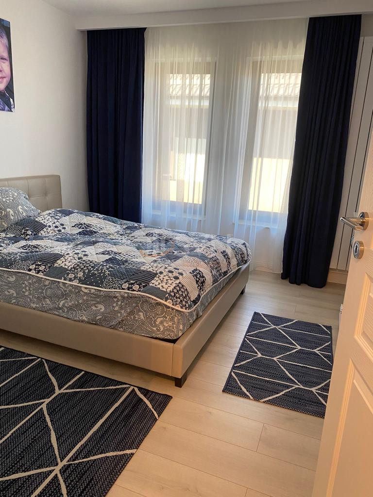 Casa, 5 camere Bucuresti/Titan