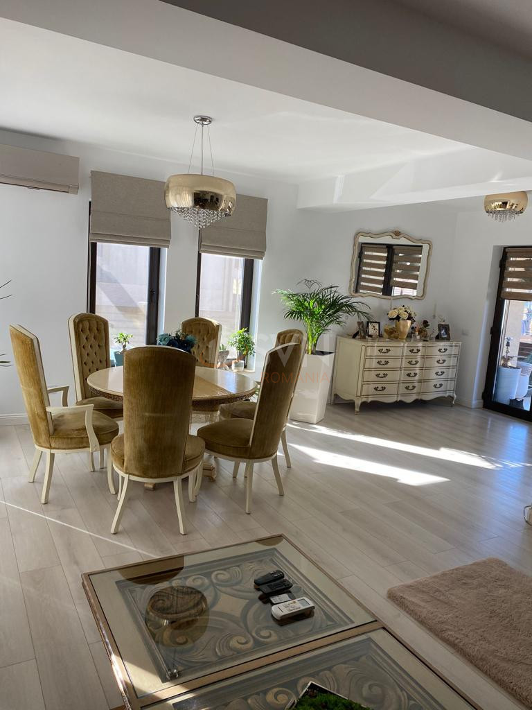 Casa, 5 camere Bucuresti/Titan