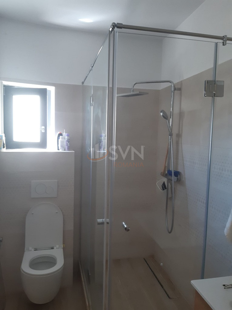 Casa, 5 camere Cluj/Dambul Rotund