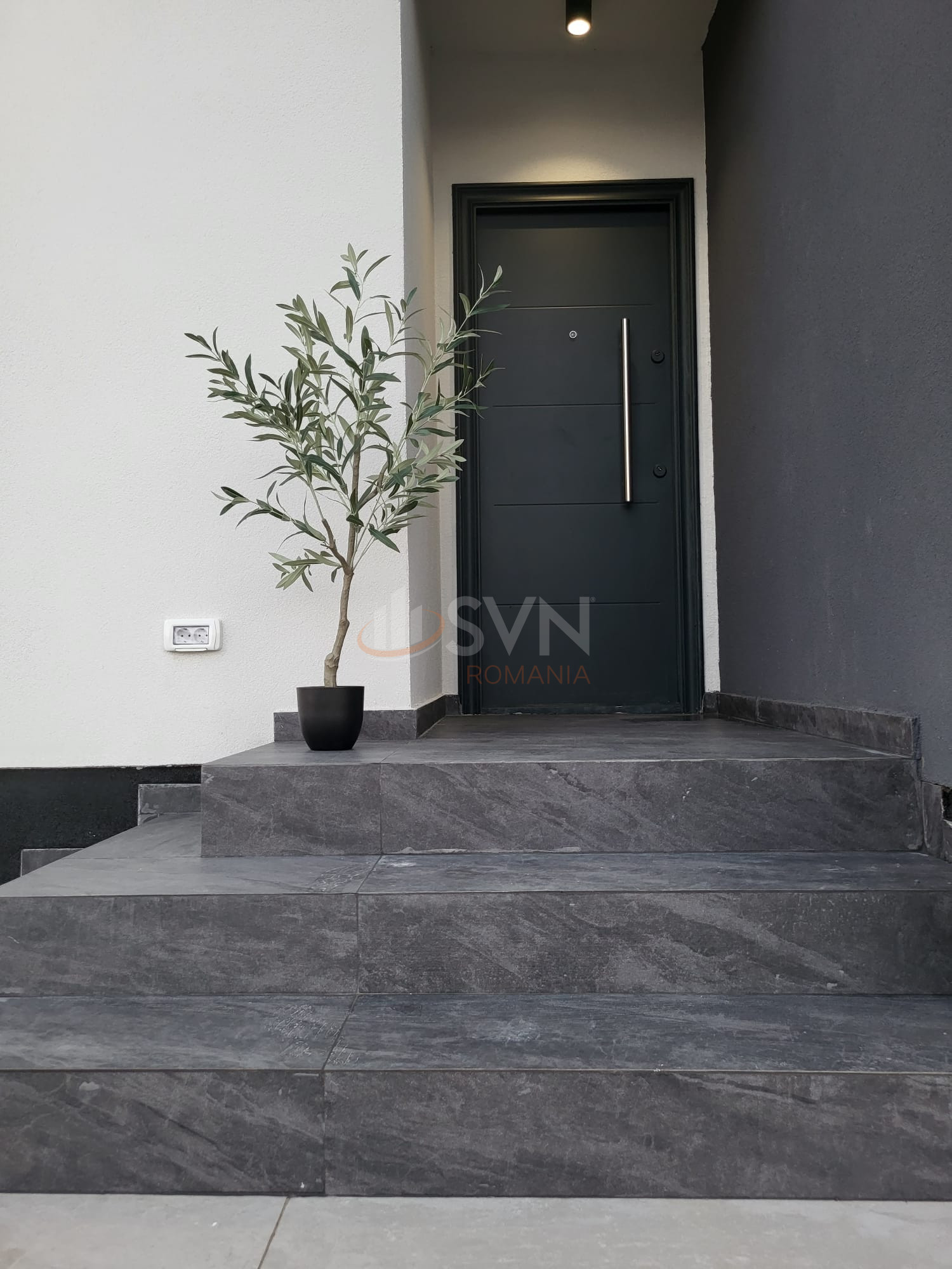 Casa, 5 camere Dambovita/Centru