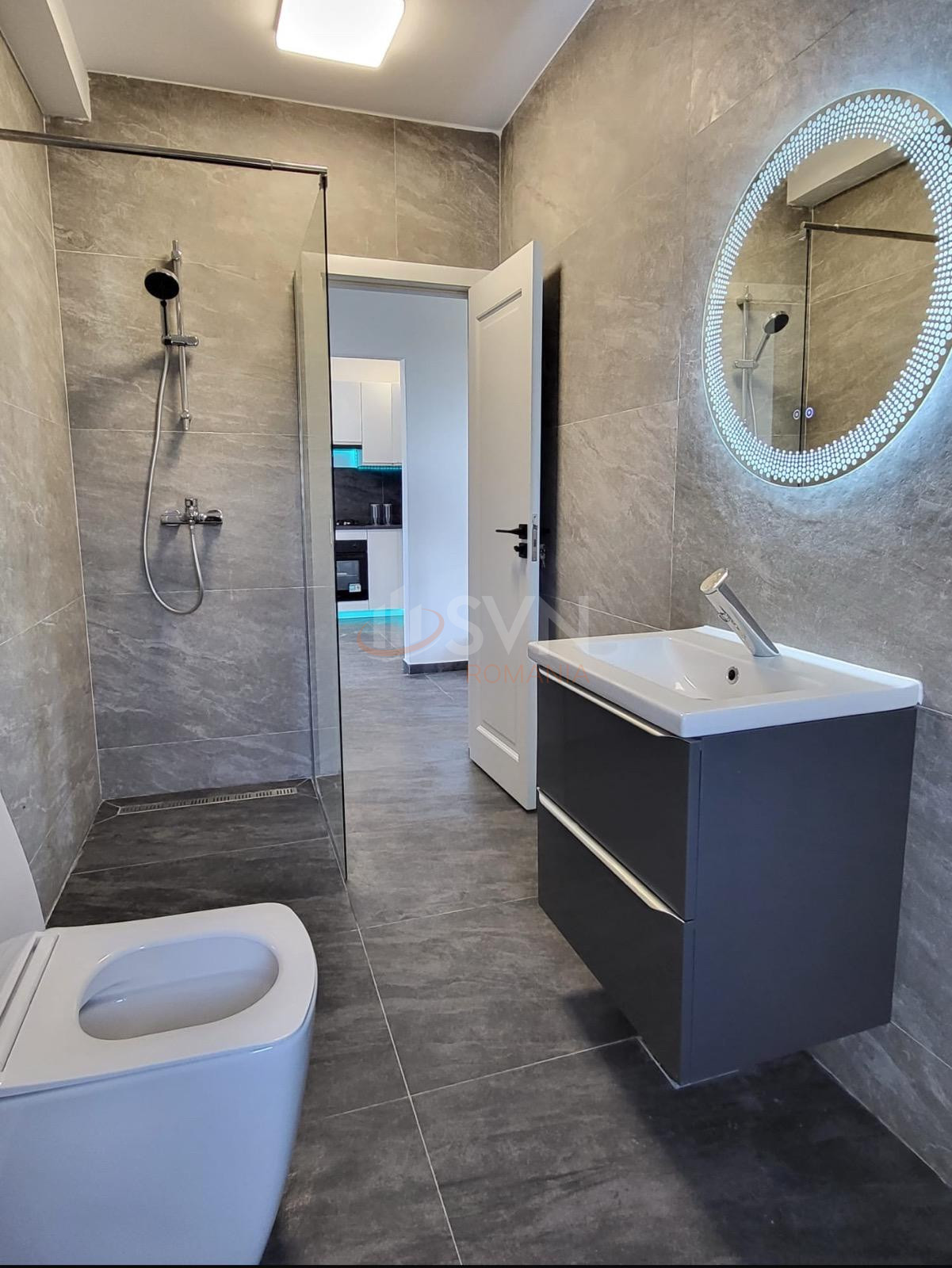 Casa, 5 camere Dambovita/Centru