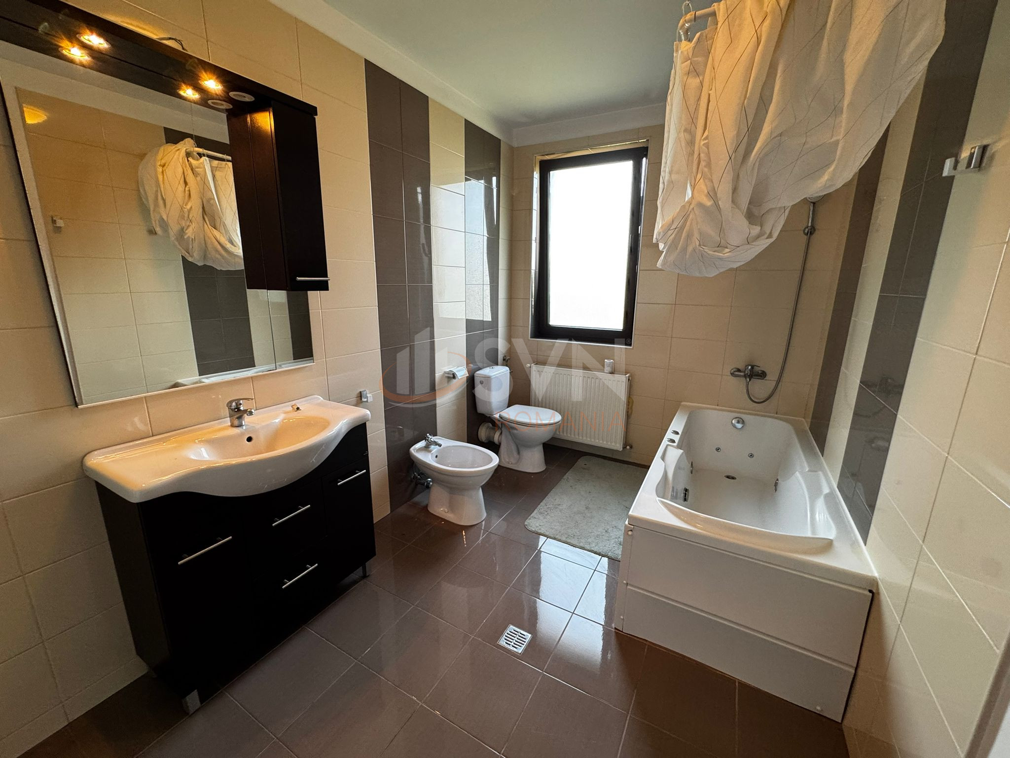 Casa, 5 camere Bucuresti/Pipera