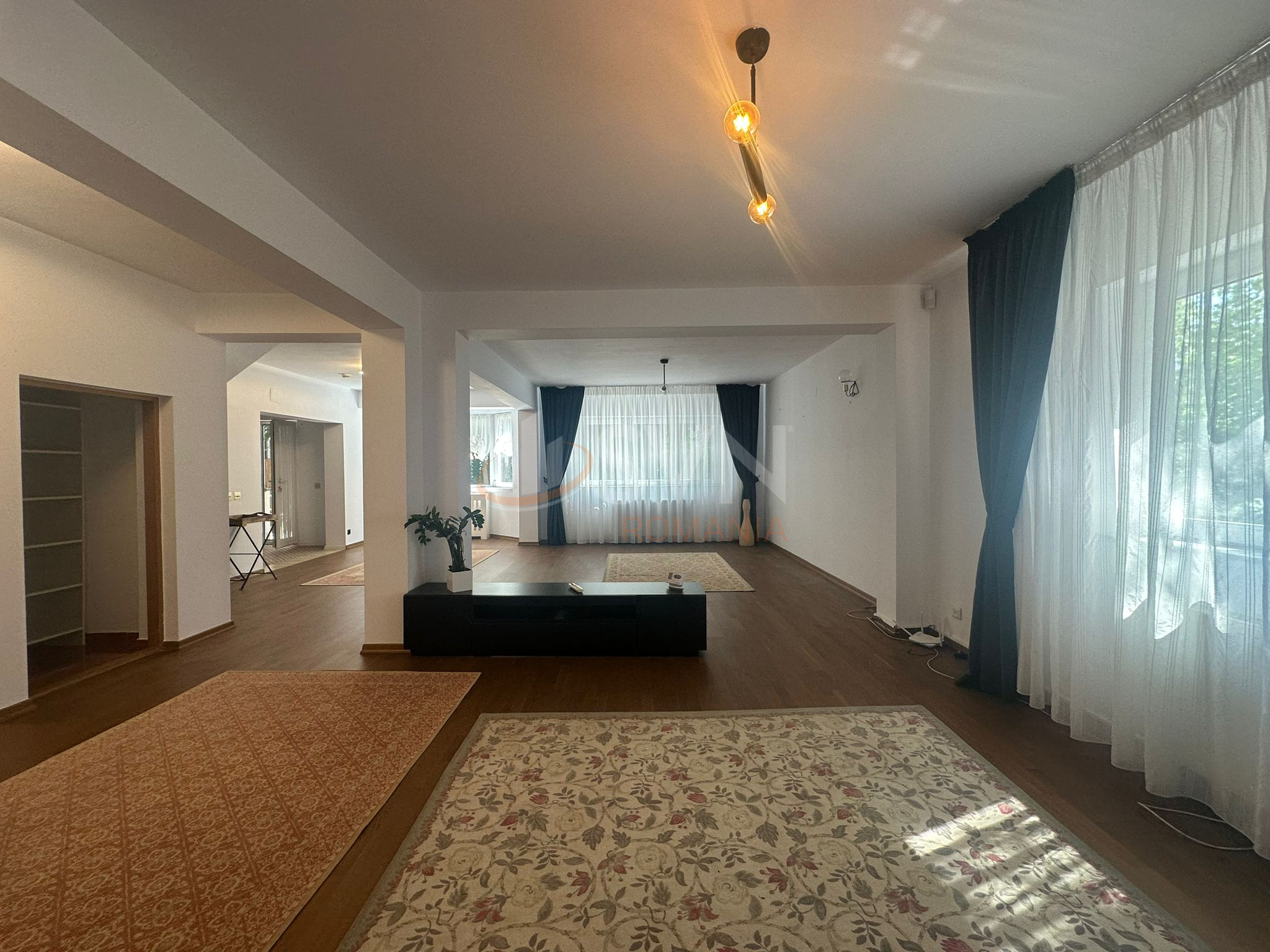 Casa, 5 camere Bucuresti/Pipera