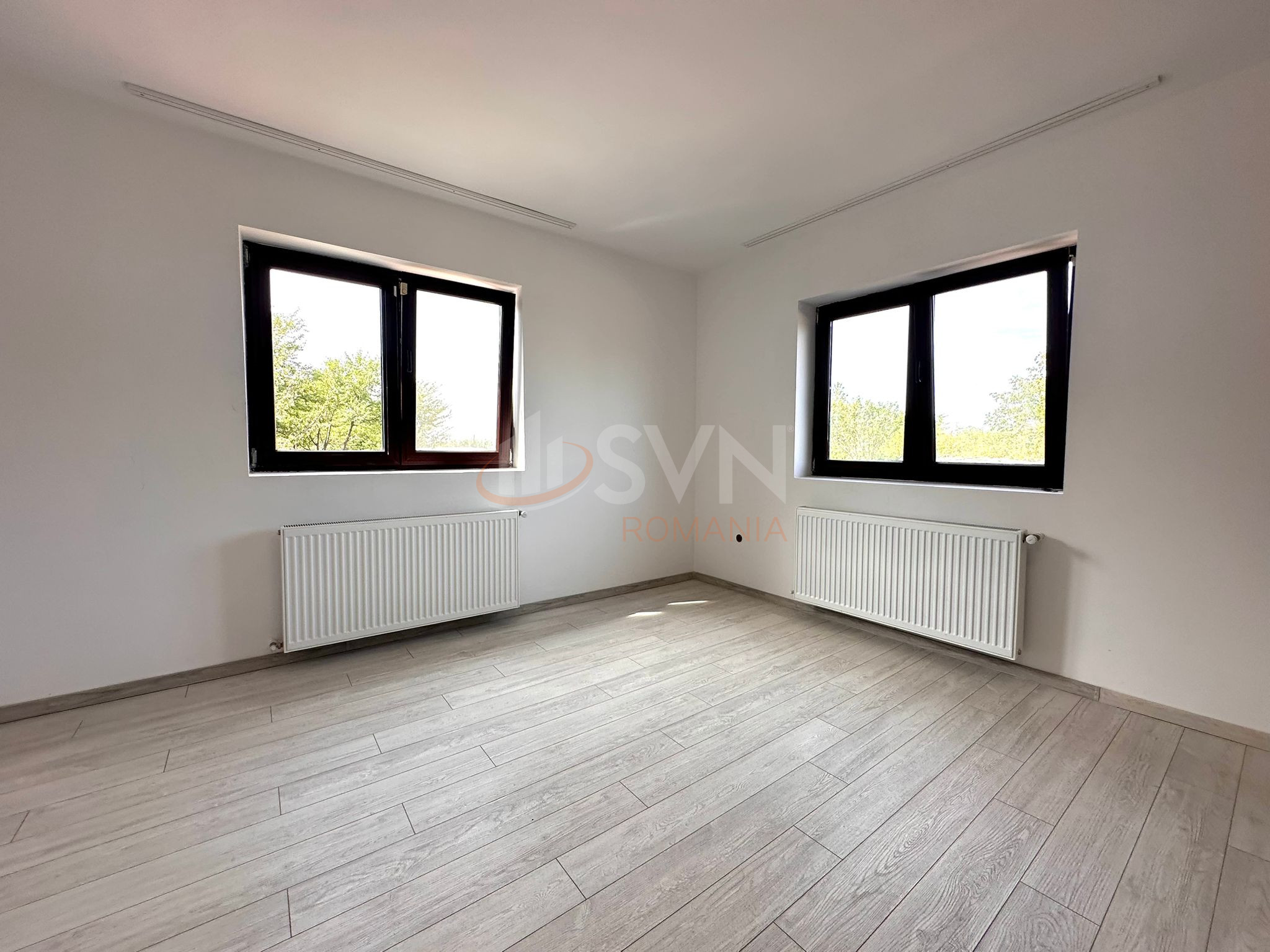 Casa, 5 camere Dambovita/Centru