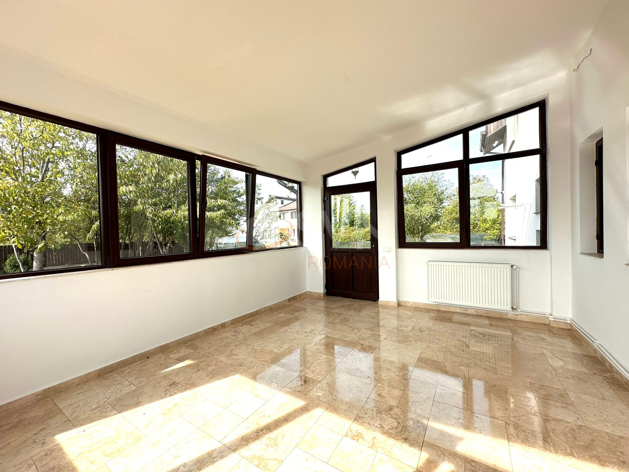 Casa, 5 camere Dambovita/Centru