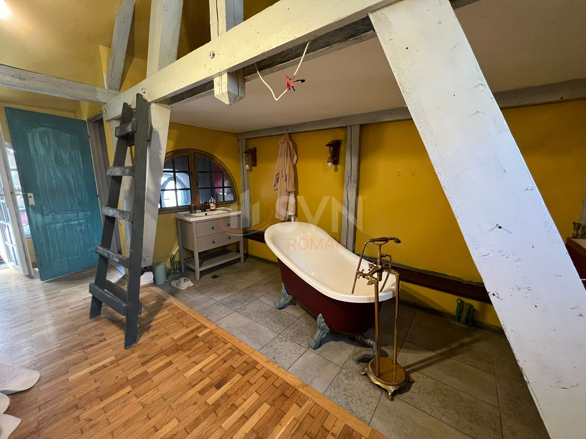 Casa, 5 camere Bucuresti/Piata Victoriei