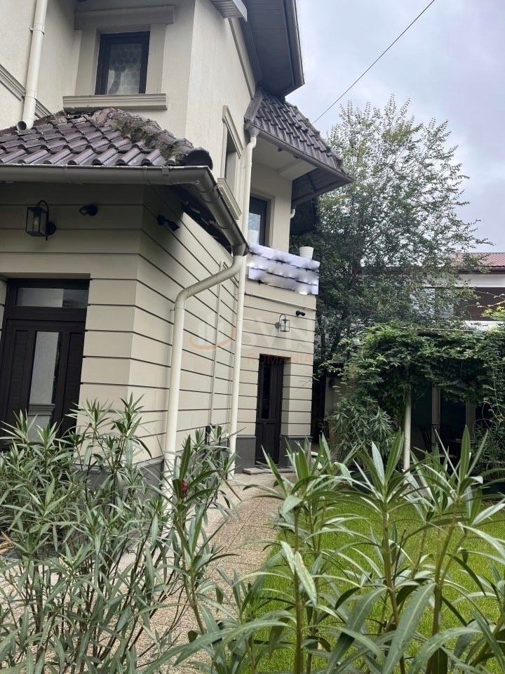 Casa, 5 camere Bucuresti/Domenii