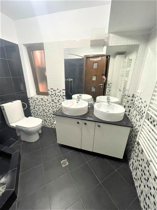 Casa, 5 camere Bucuresti/Aviatiei