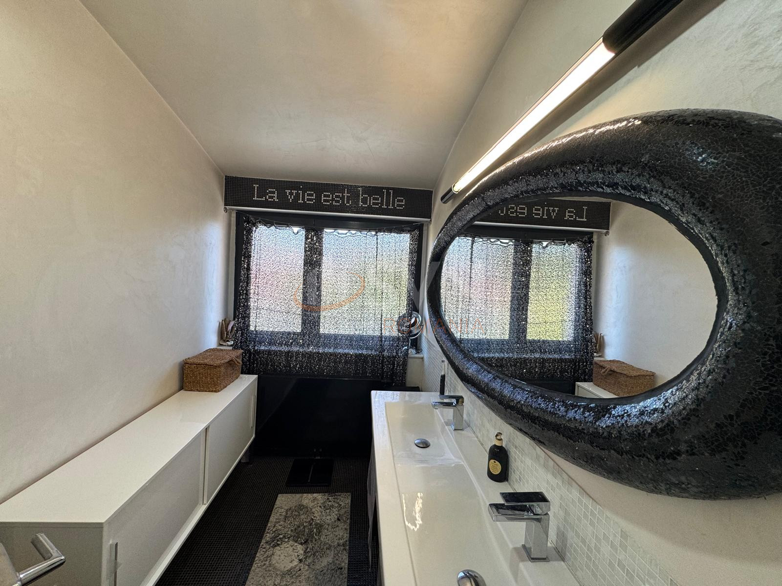 Casa, 5 camere Bucuresti/Bucurestii Noi