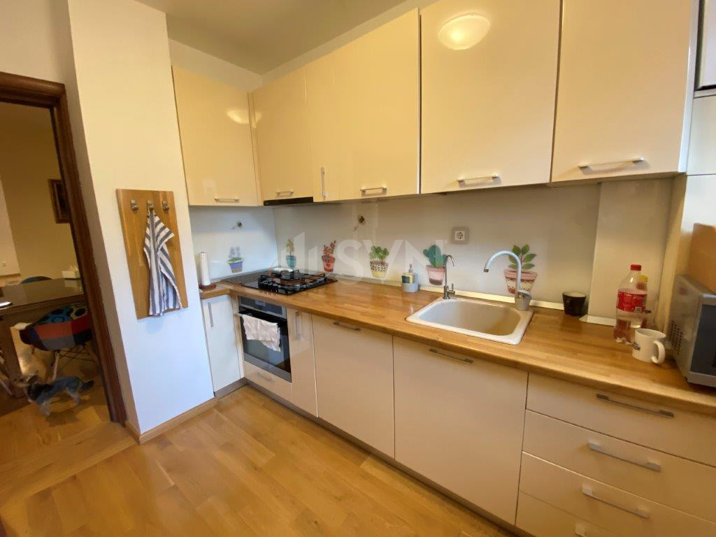 Casa, 5 camere Bucuresti/Matei Basarab