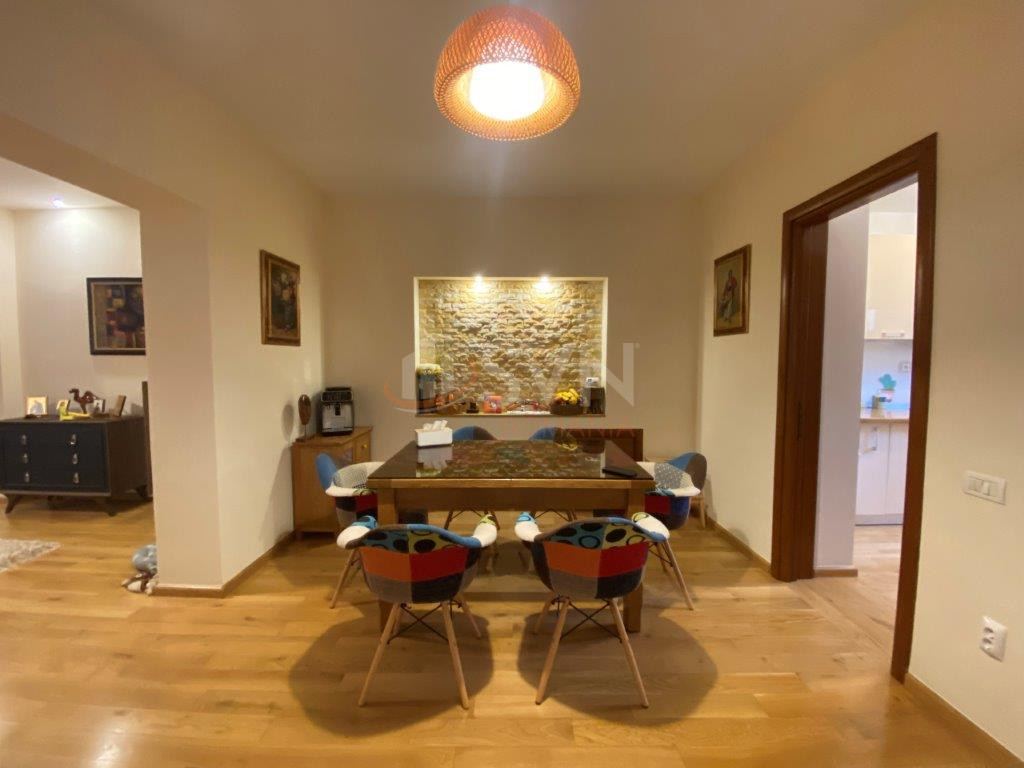 Casa, 5 camere Bucuresti/Matei Basarab