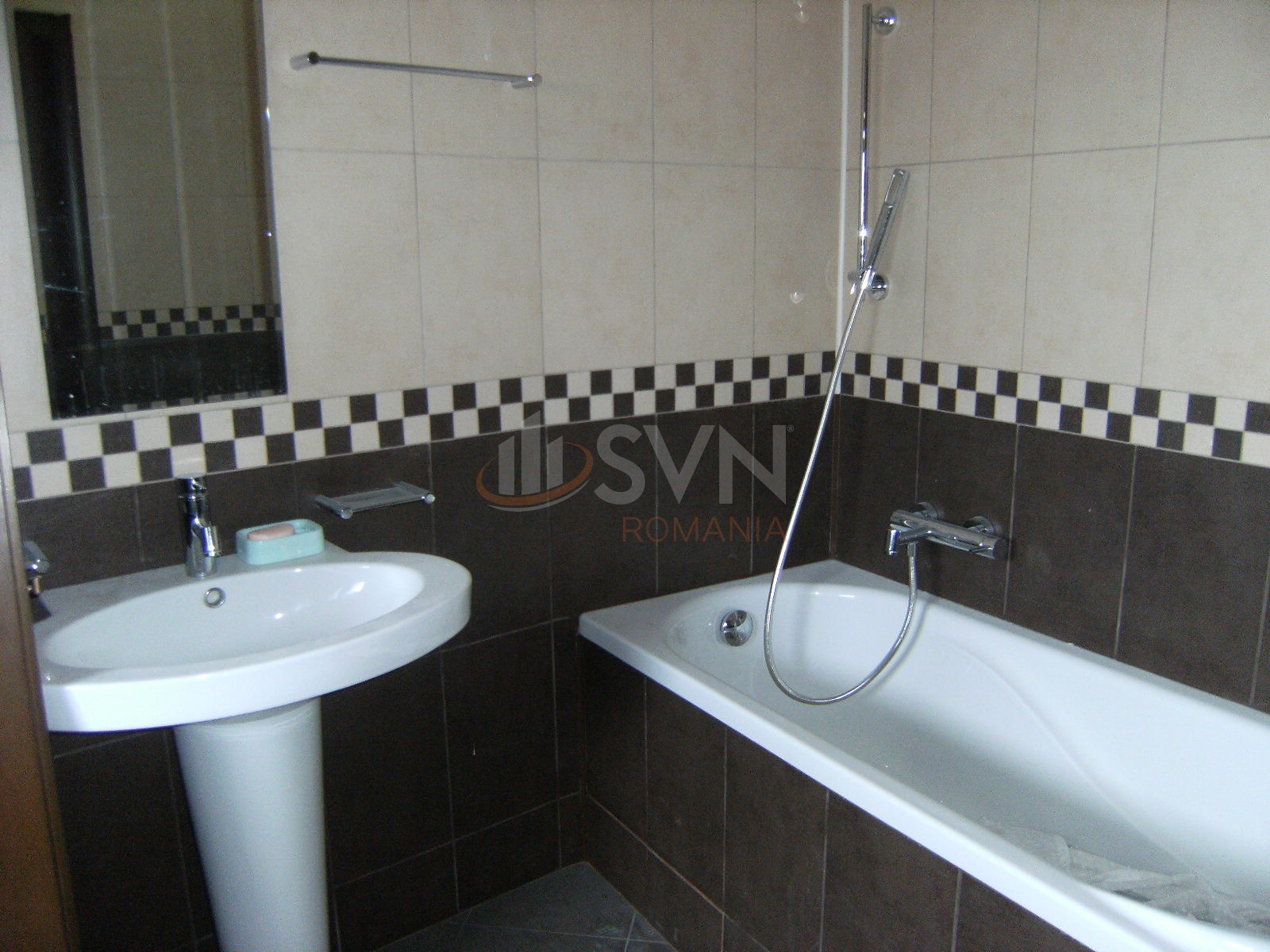 Casa, 5 camere Bucuresti/Romana