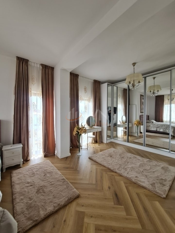Casa, 5 camere Bucuresti/Bucurestii Noi