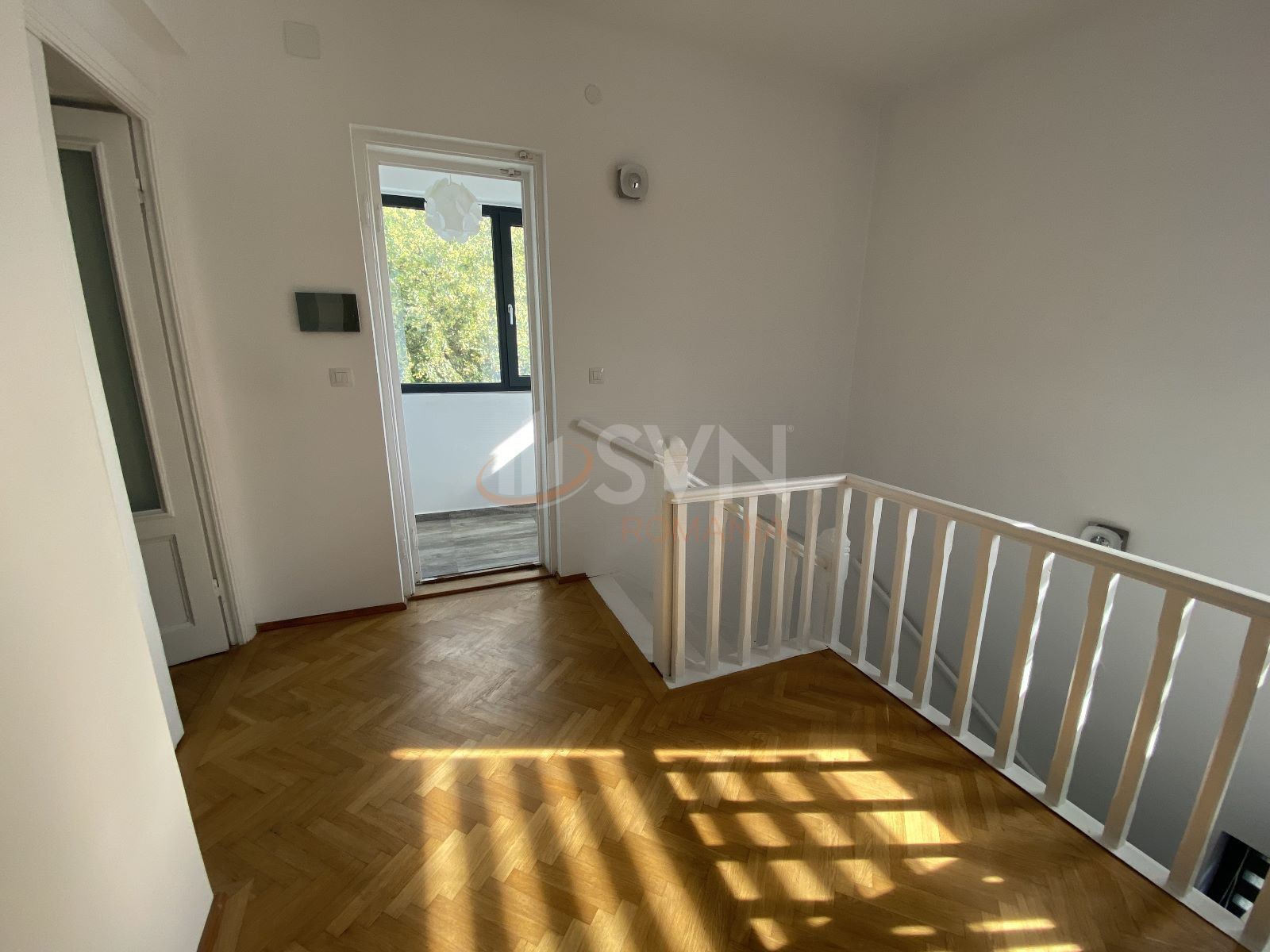 Casa, 5 camere Bucuresti/Vatra Luminoasa