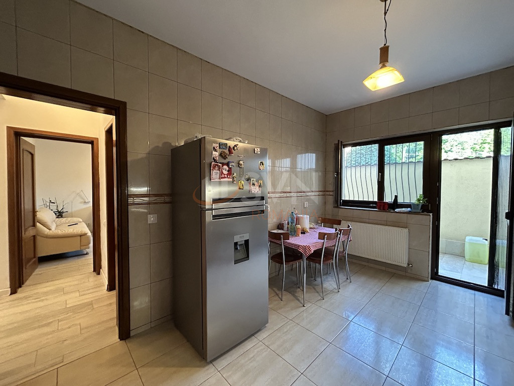 Casa, 5 camere Bucuresti/Bucurestii Noi