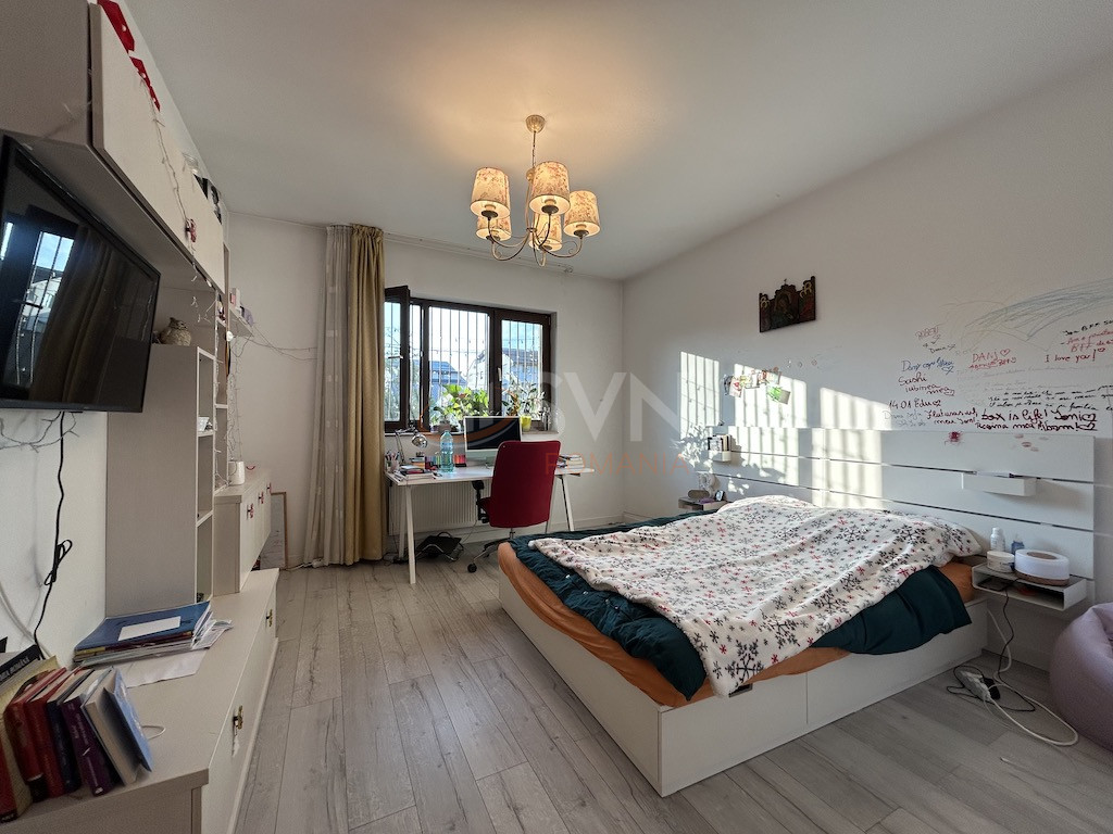 Casa, 5 camere Bucuresti/Bucurestii Noi