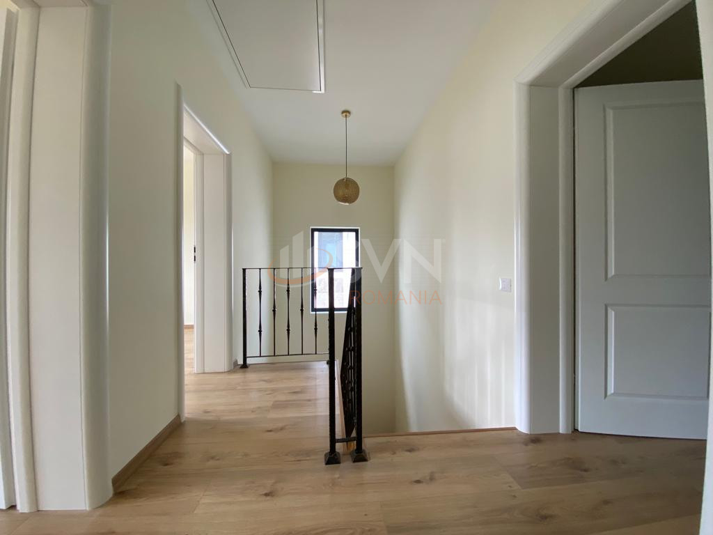 Casa, 5 camere Ilfov/Corbeanca