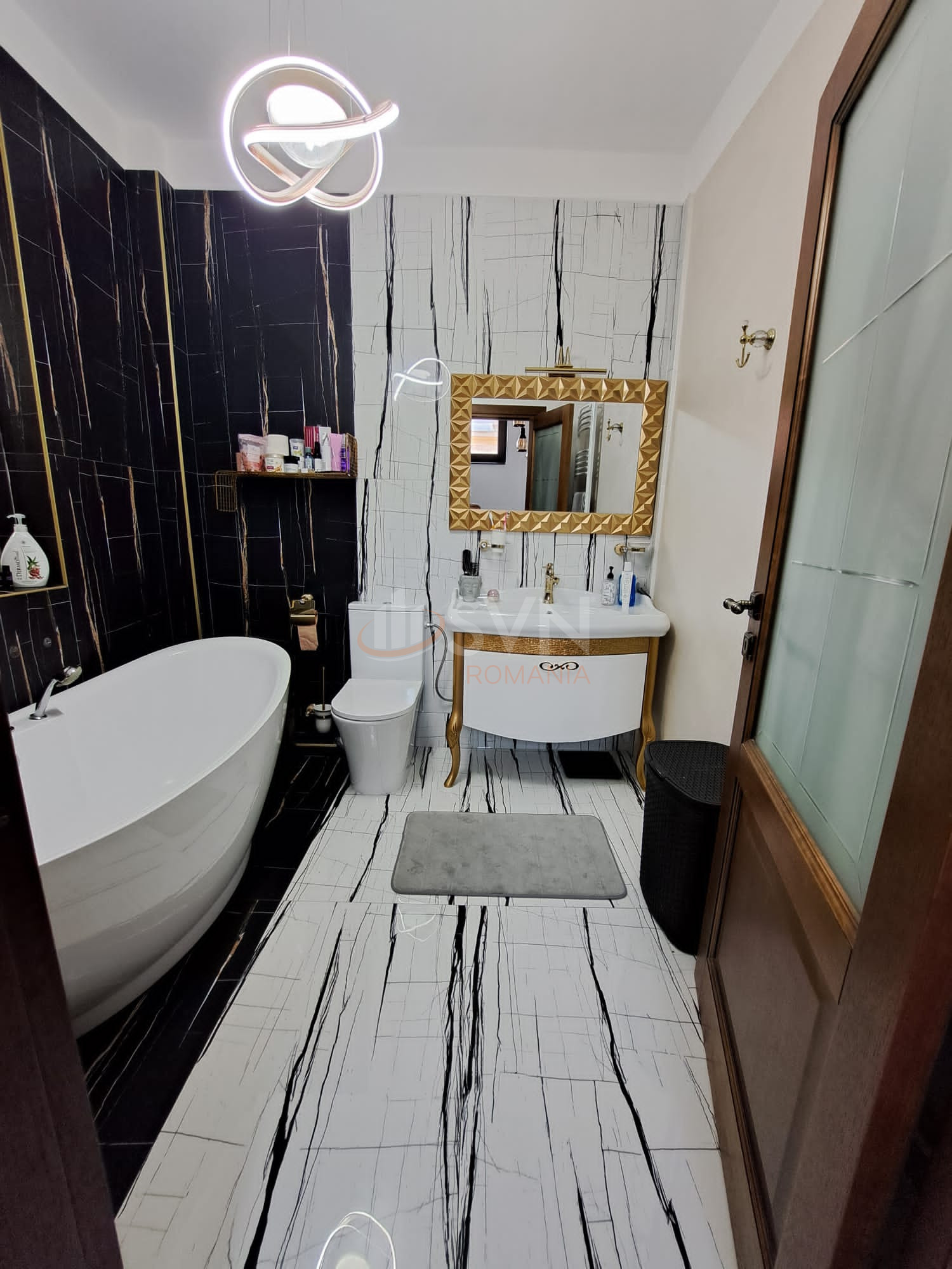 Casa, 5 camere Bucuresti/Vatra Luminoasa