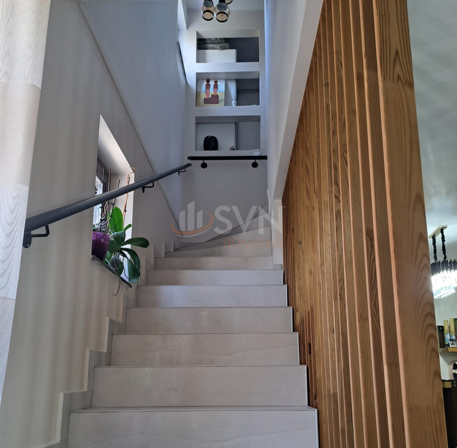 Casa, 5 camere Bucuresti/Vatra Luminoasa