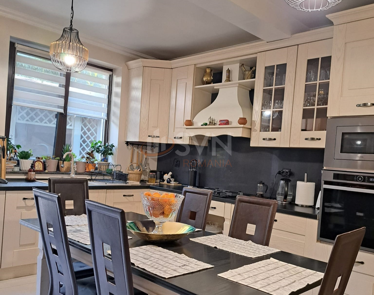 Casa, 5 camere Bucuresti/Vatra Luminoasa