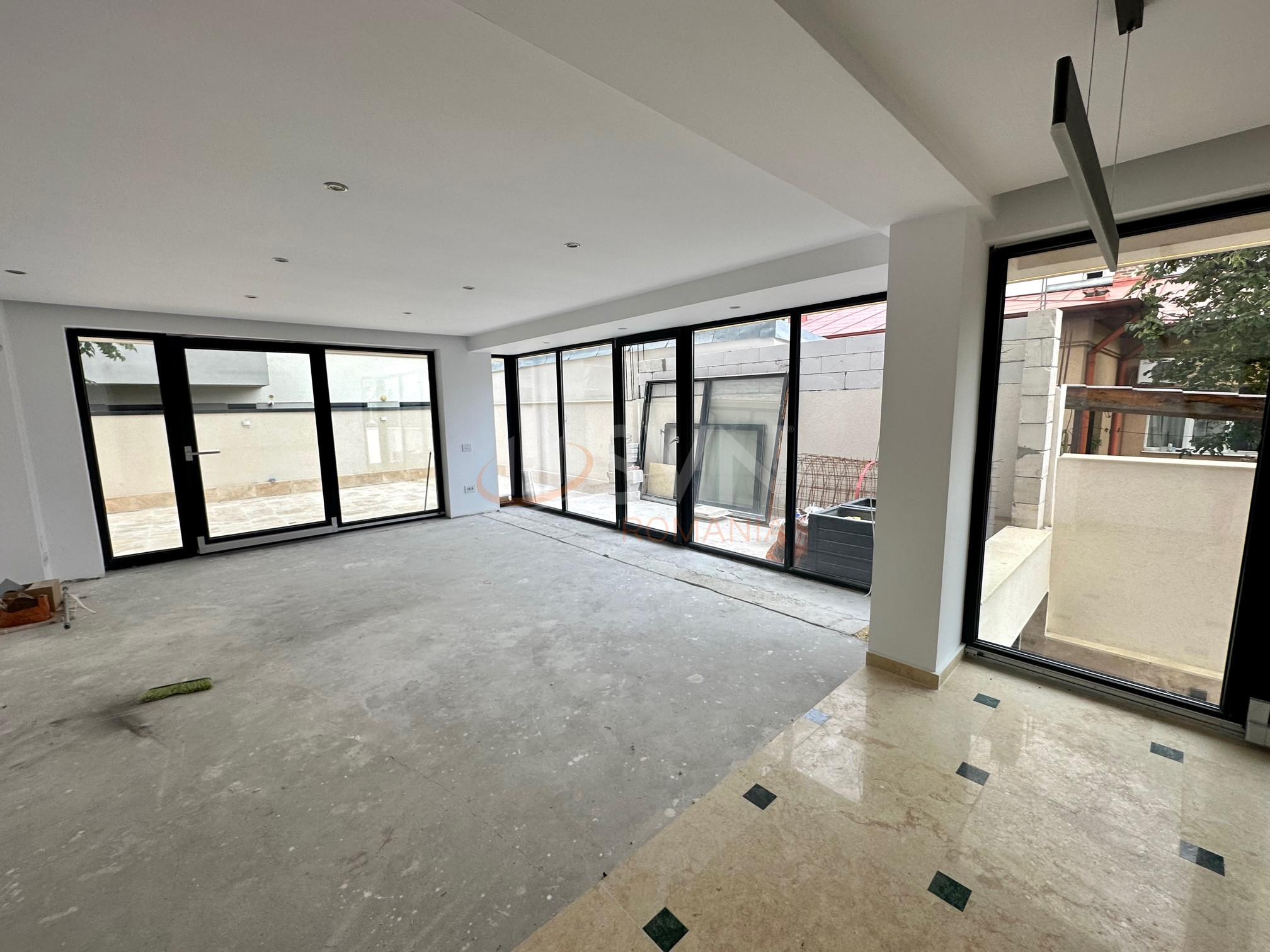 Casa, 5 camere Bucuresti/Domenii