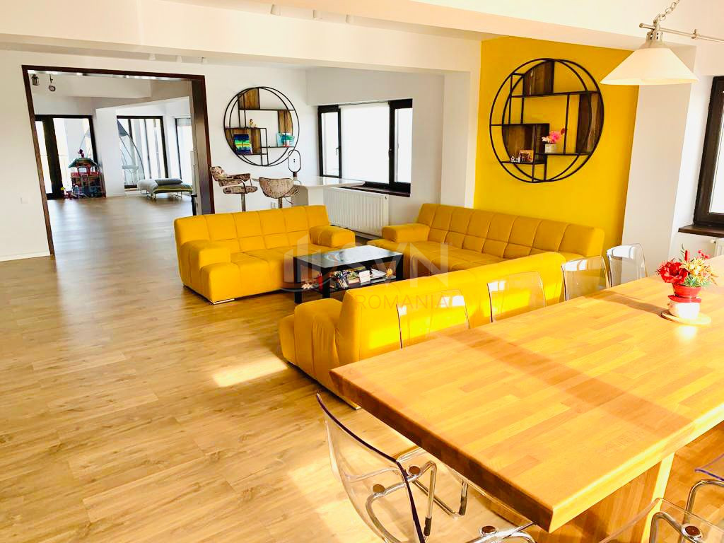 Casa, 5 camere Ilfov/Corbeanca