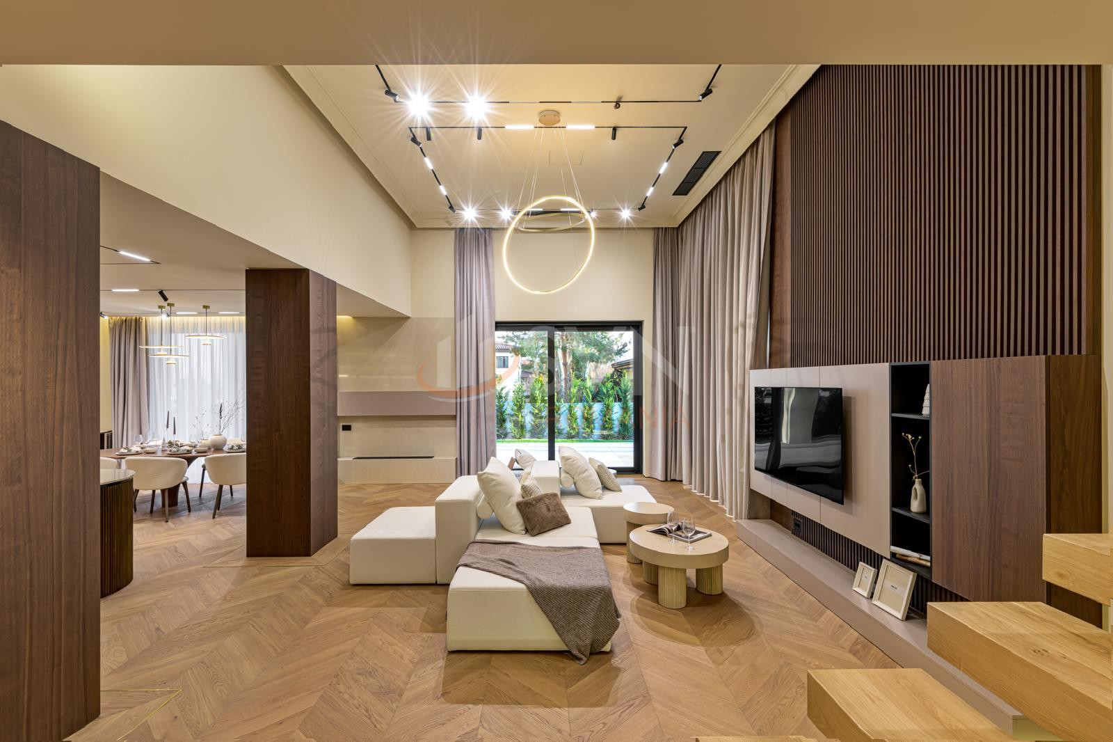 Casa, 5 camere Bucuresti/Iancu Nicolae
