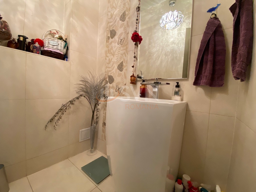 Casa, 5 camere Bucuresti/Damaroaia