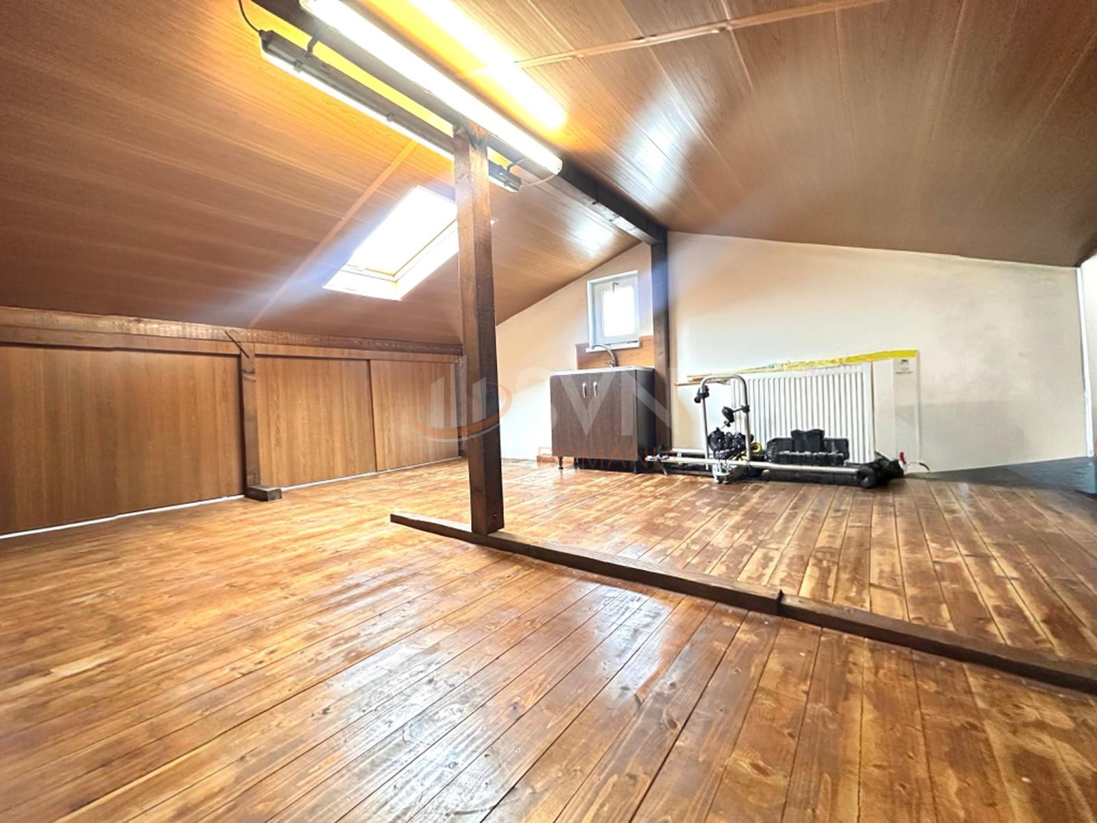 Casa, 5 camere Bucuresti/Industriilor