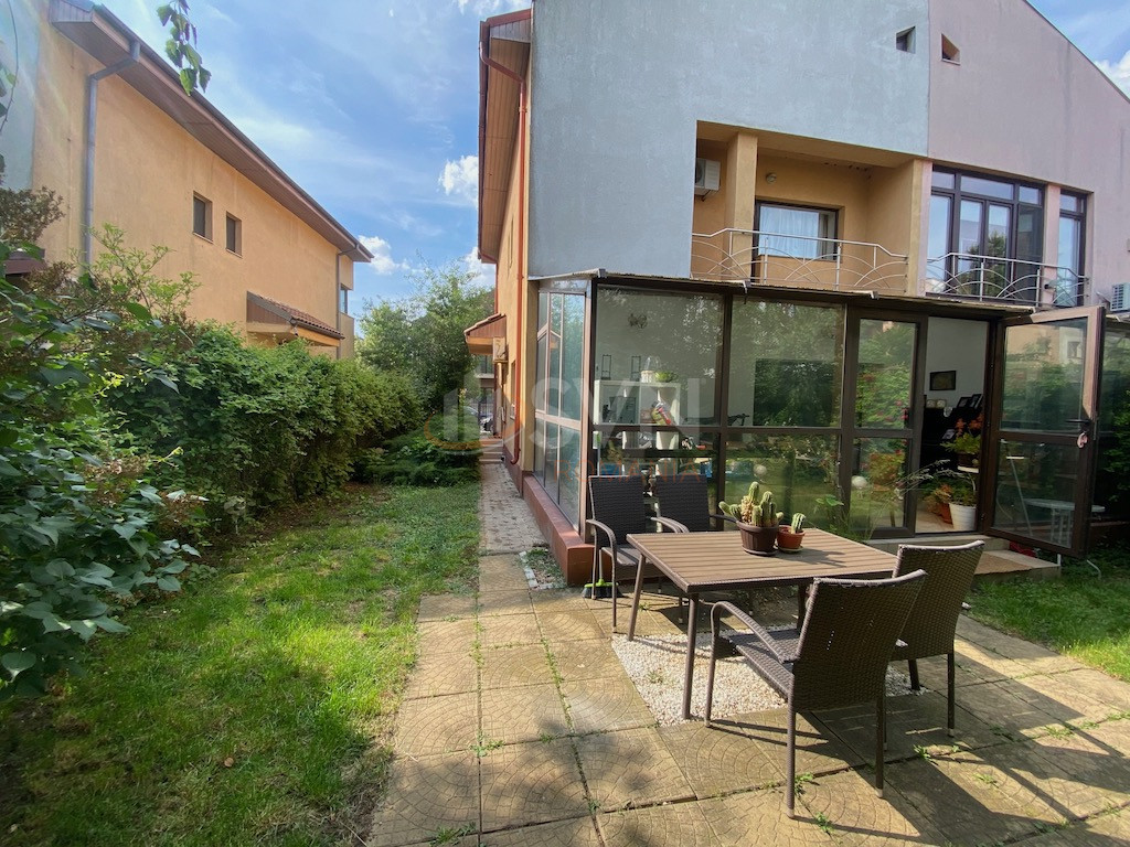 Casa, 5 camere Bucuresti/Damaroaia