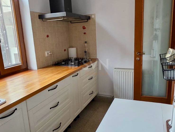 Casa, 5 camere Bucuresti/Alba Iulia