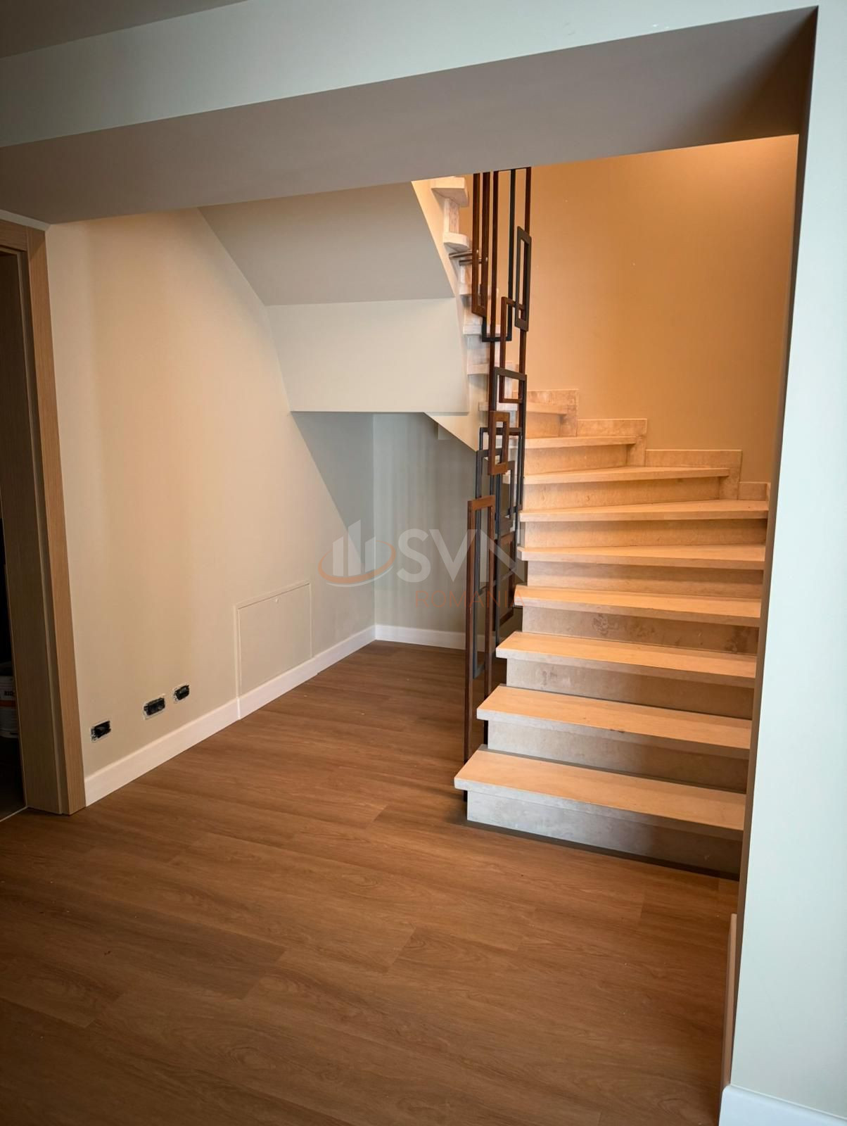 Casa, 5 camere Bucuresti/Aviatiei