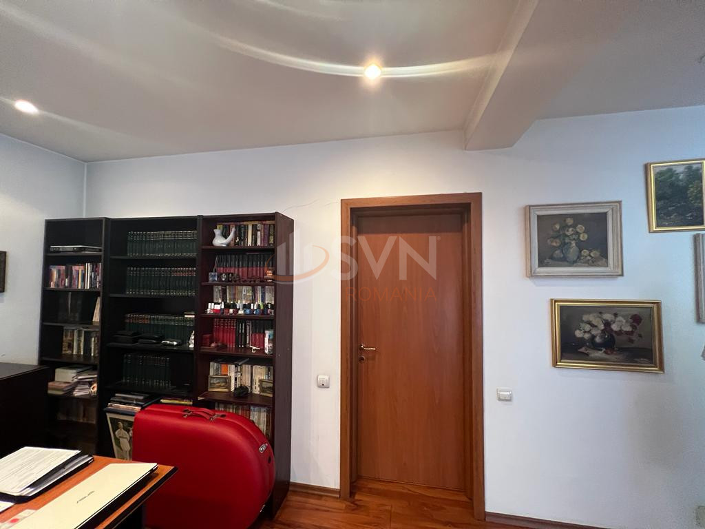 Casa, 5 camere Bucuresti/Piata Victoriei