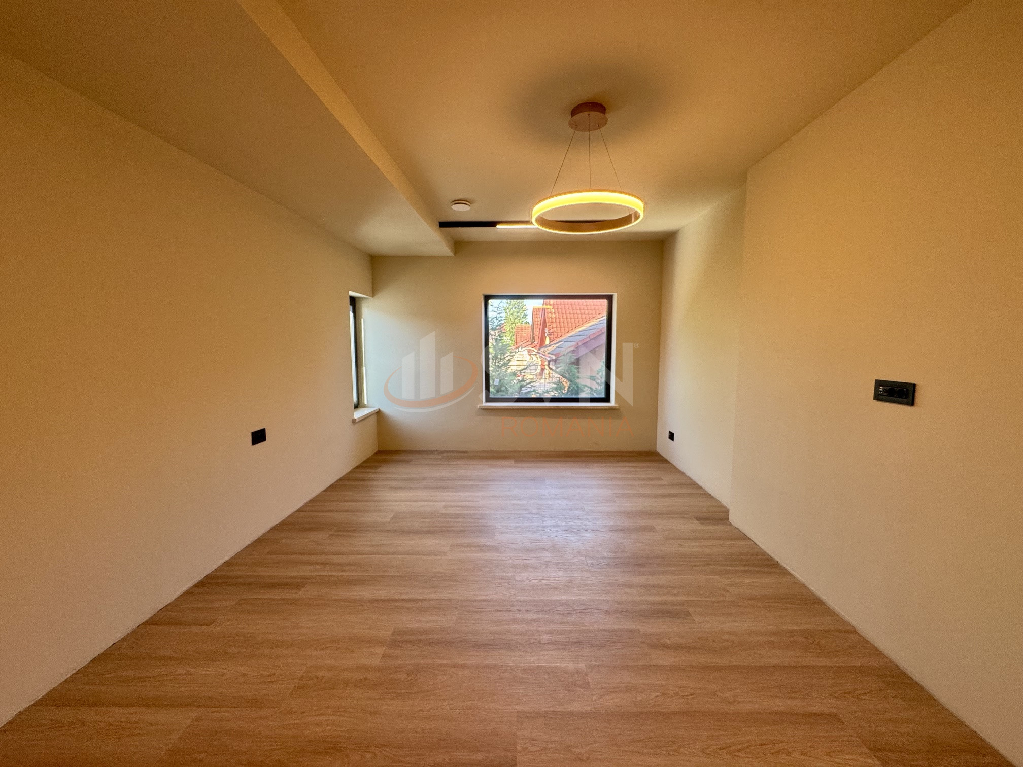 Casa, 5 camere Bucuresti/Baneasa