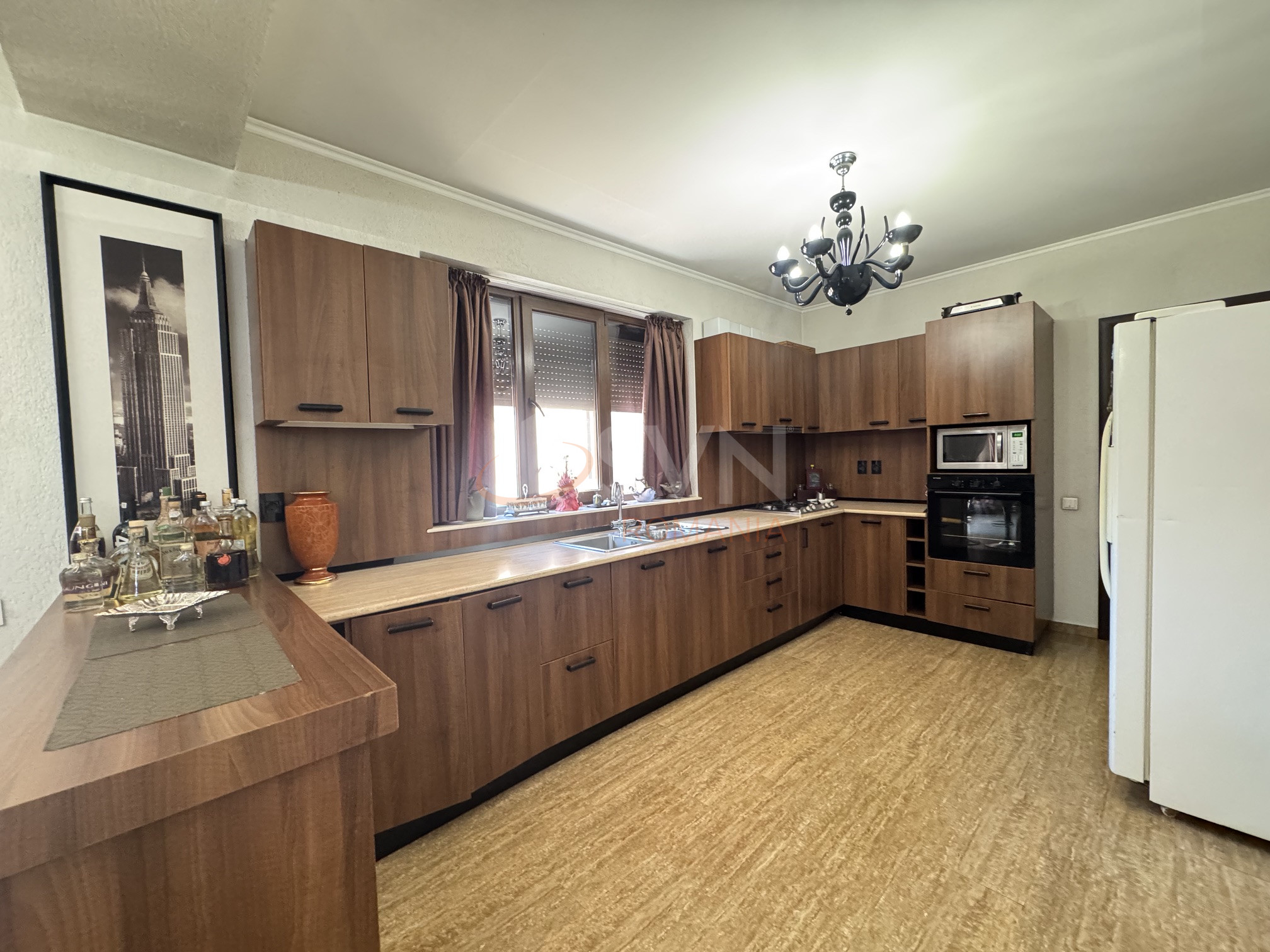 Casa, 5 camere Bucuresti/Crevedia