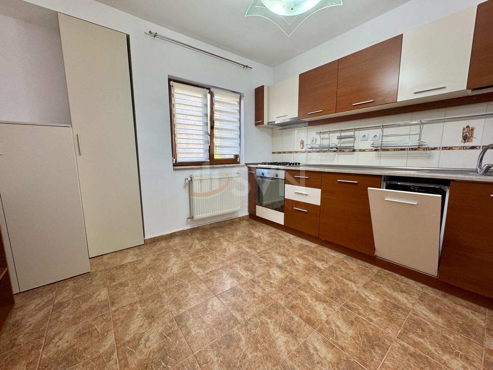 Casa, 5 camere Bucuresti/P-ta Presei Libere