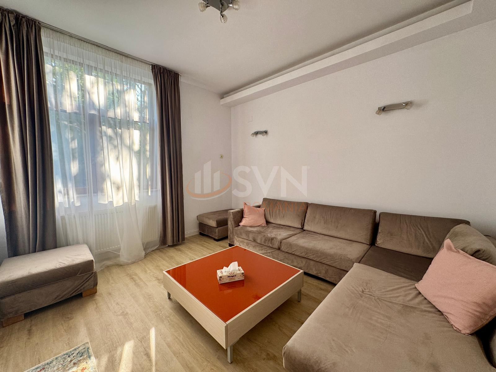 Casa, 5 camere Bucuresti/P-ta Presei Libere