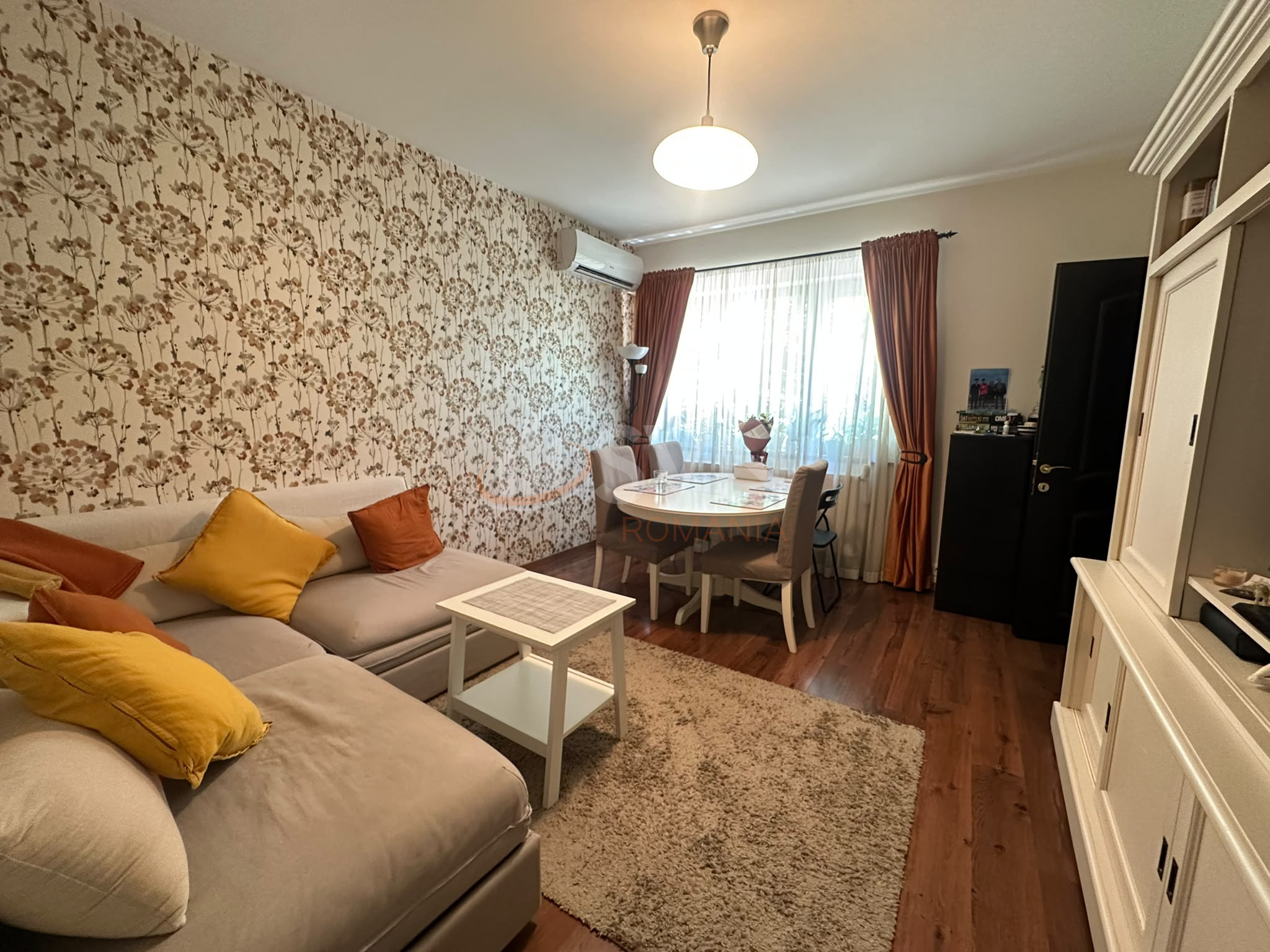 Casa, 5 camere Bucuresti/Vatra Luminoasa