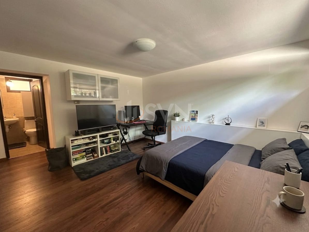 Casa, 5 camere Bucuresti/Vatra Luminoasa
