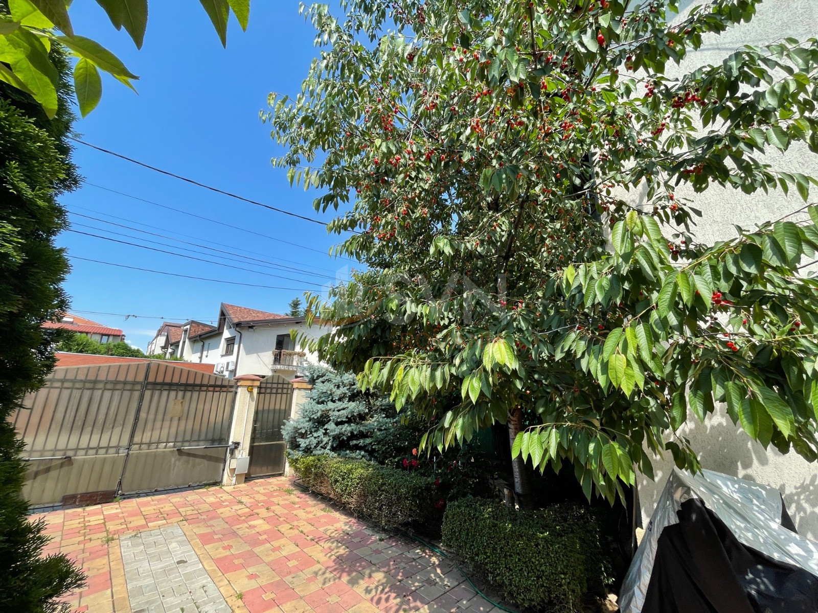 Casa, 5 camere Bucuresti/Damaroaia