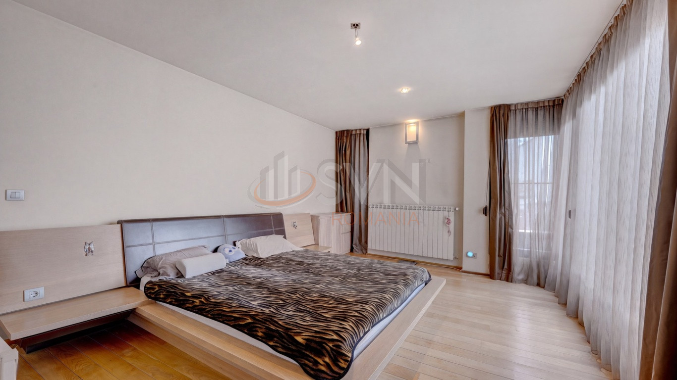 Casa, 5 camere Bucuresti/P-ta Unirii