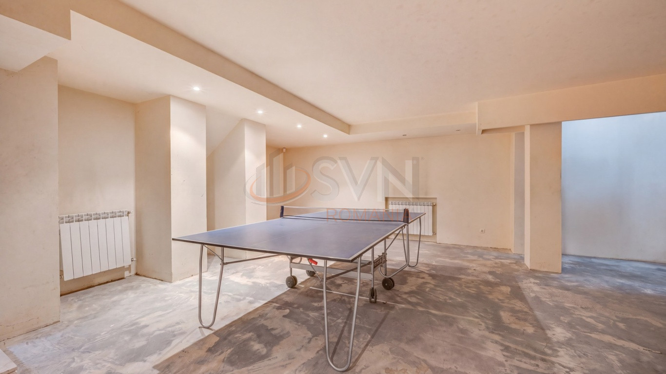 Casa, 5 camere Bucuresti/P-ta Unirii