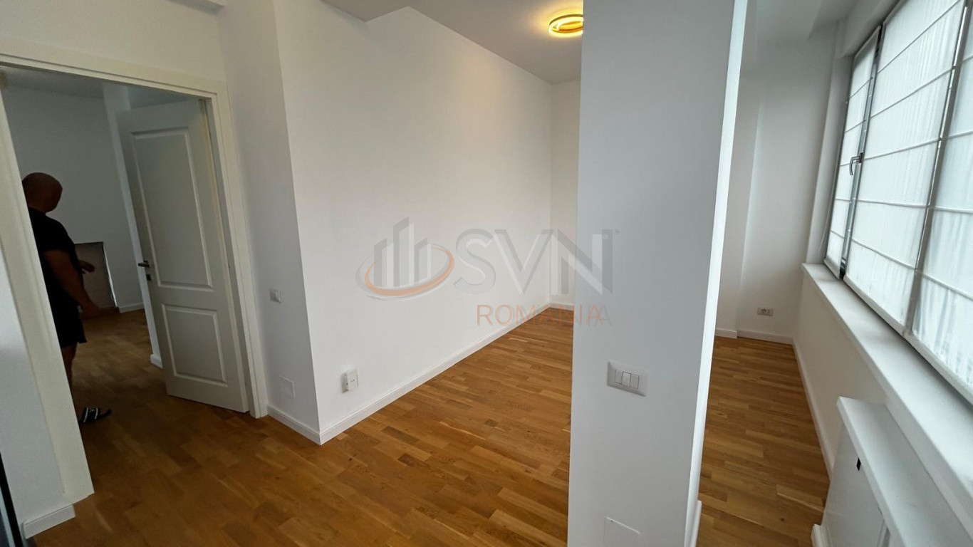Casa, 5 camere Bucuresti/Iancu Nicolae