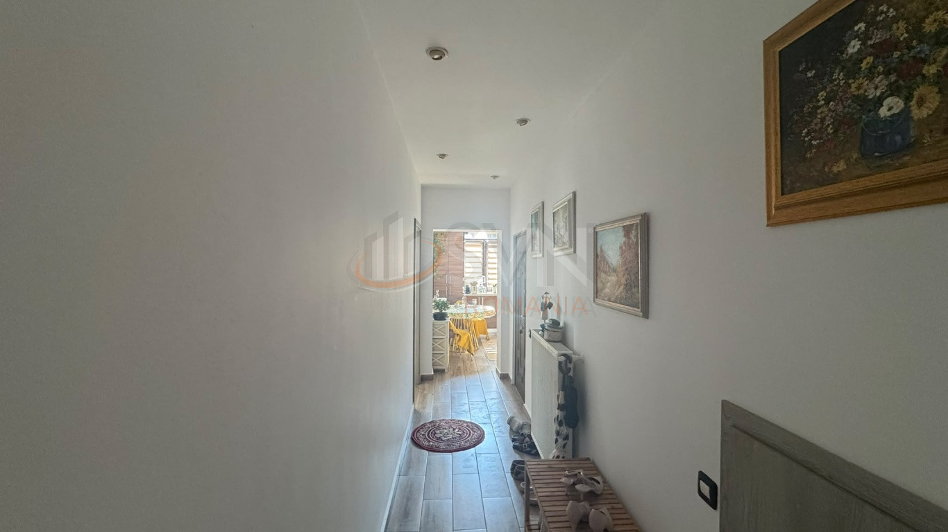 Casa, 5 camere Bucuresti/P-ta Romana