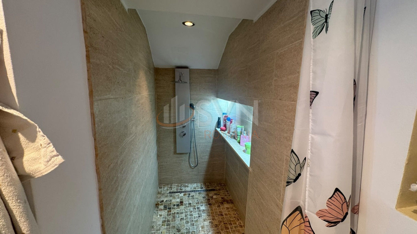 Casa, 5 camere Bucuresti/P-ta Romana