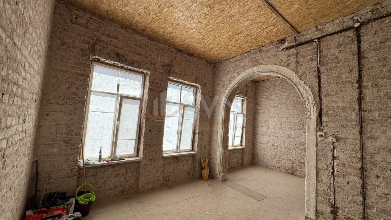 Casa, 5 camere Bucuresti/P-ta Romana